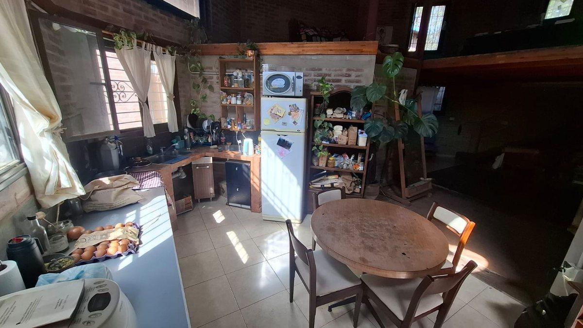 Foto de SE VENDE CASA 2 DORMITORIOS EN UNQUILLO, imagen 2
