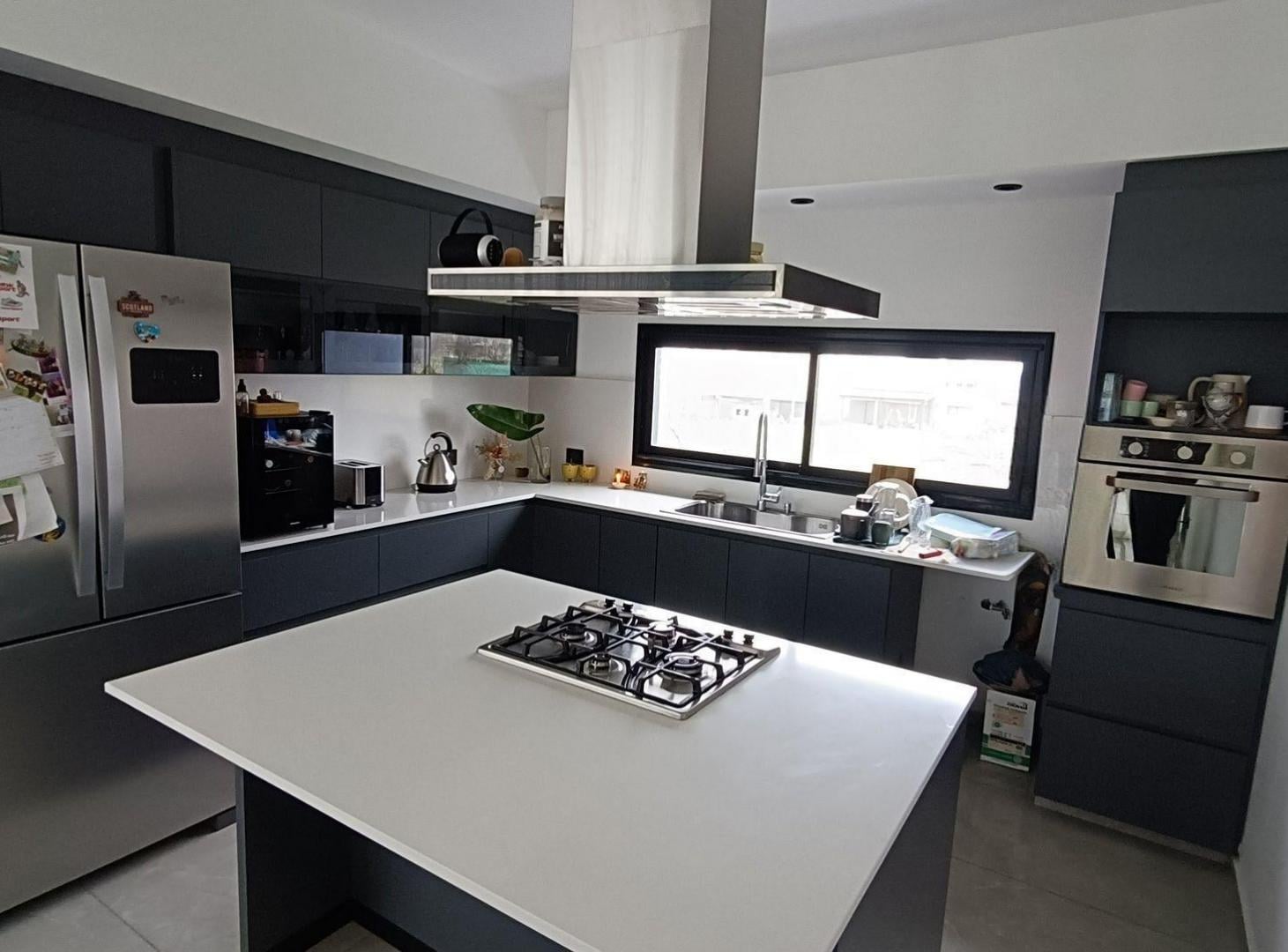 Foto de VENTA CASA PREMIUM 3 DORMITORIOS PILETA TEJAS 4, imagen 3