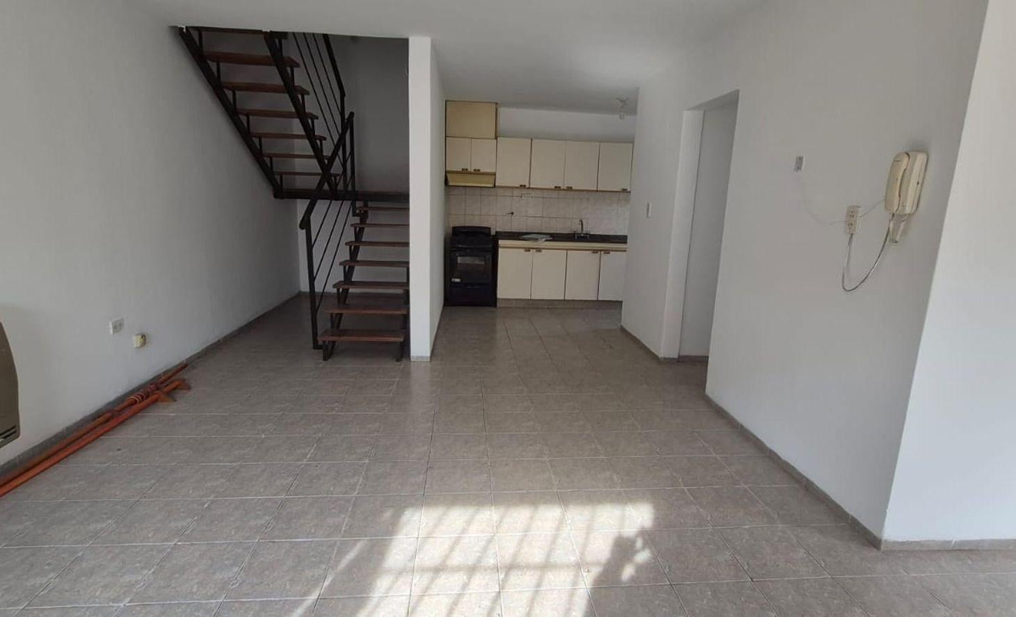 Foto de VENTA DUPLEX 3 DORMITORIOS 2 BAÑOS EN SAN FERNANDO, imagen 1