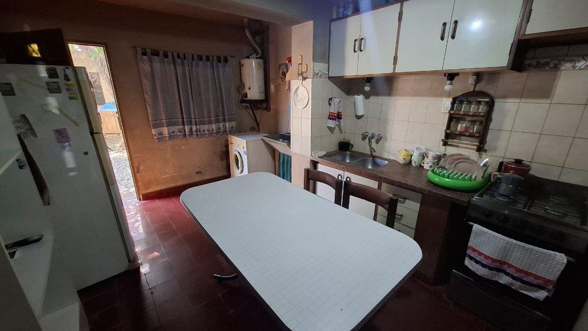 Foto de Se vende casa 2 dorm en B° Acosta + Monoambiente, imagen 1