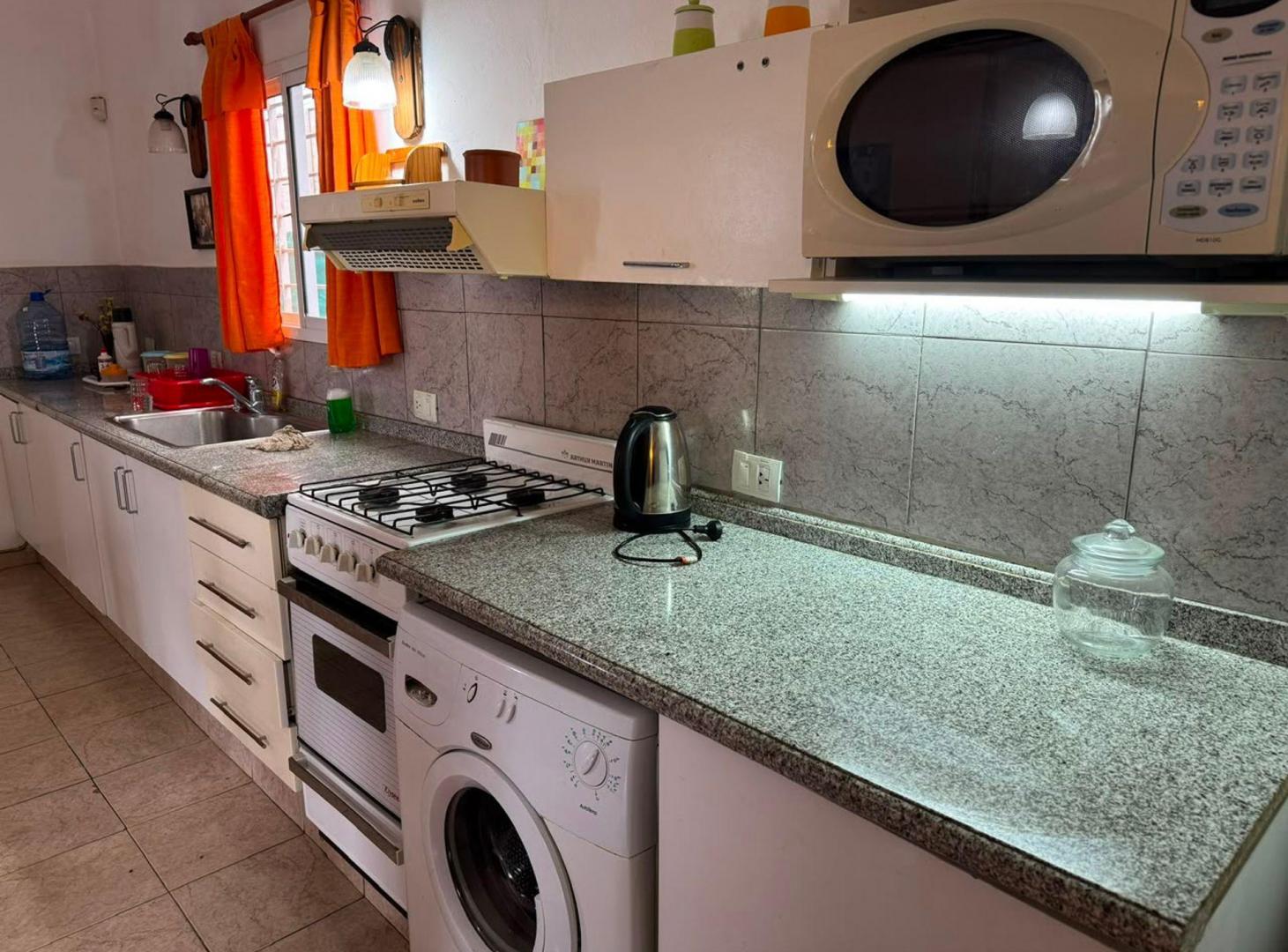 Foto de VENTA CASA VALLE HERMOSO 2 DORMITORIOS, PILETA, imagen 1