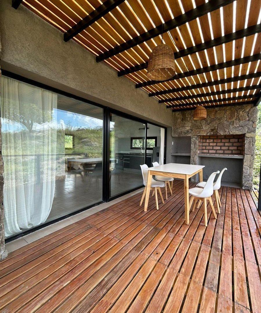 Foto de VENTA CASA A ESTRENAR EN YACANTO CALAMUCHITA, imagen 5