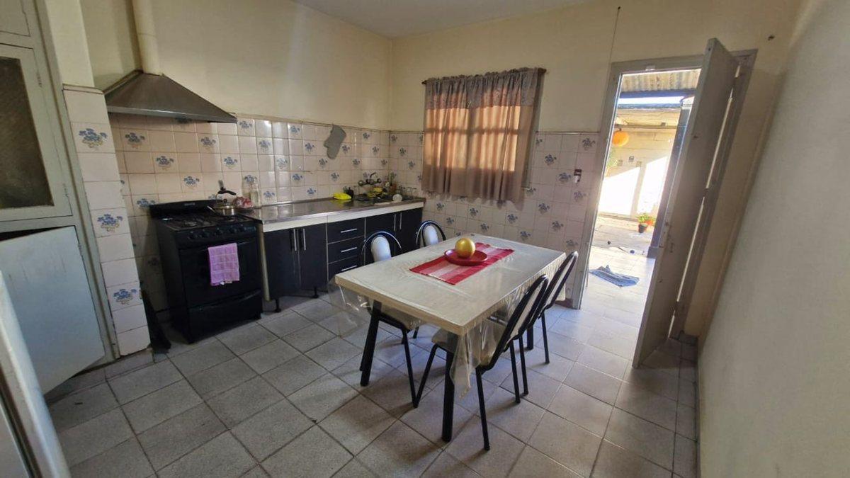 Foto de DOS CASAS DE 2 DORMITORIOS Y PATIO EN YOFRE SUD, imagen 1