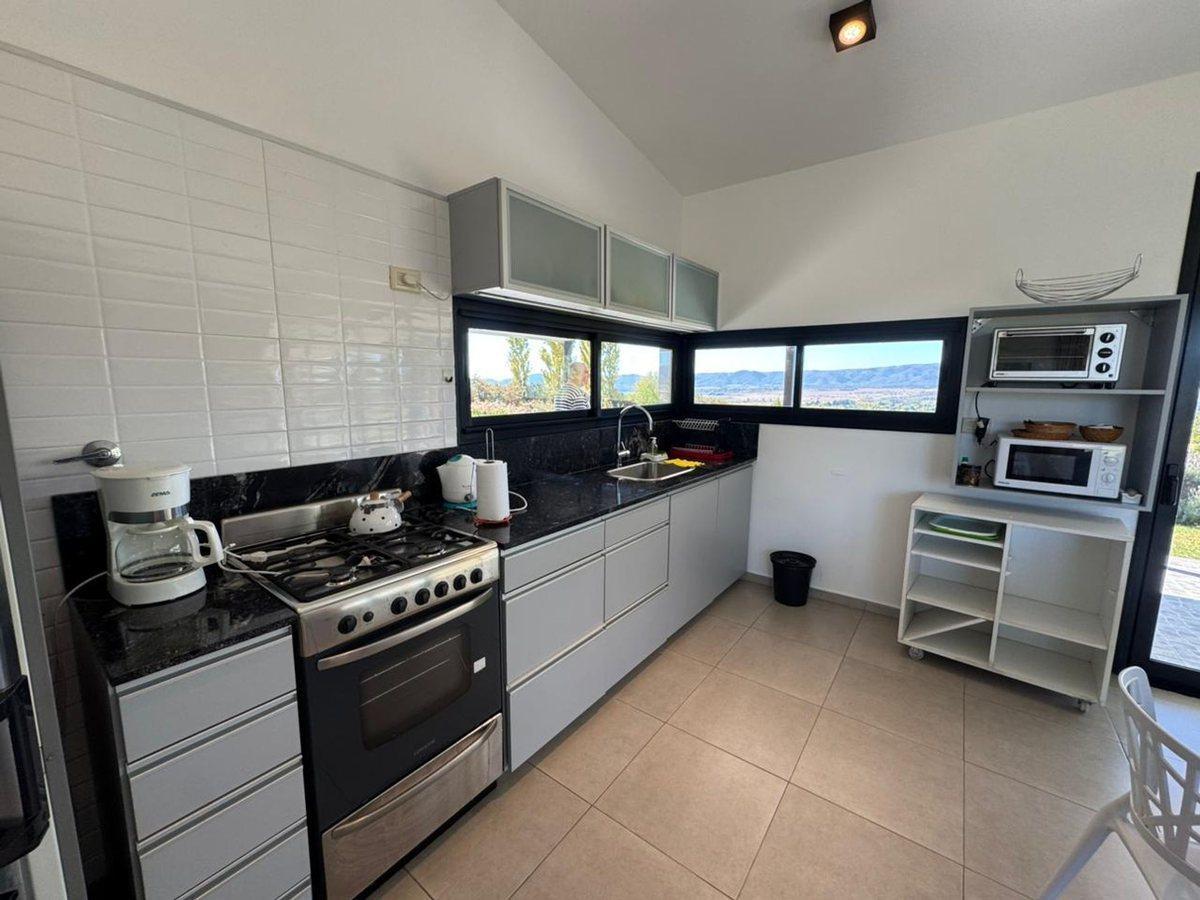 Foto de VENTA CASA ALTOS DEL CORRAL VISTAS UNICAS APTO CRE, imagen 4