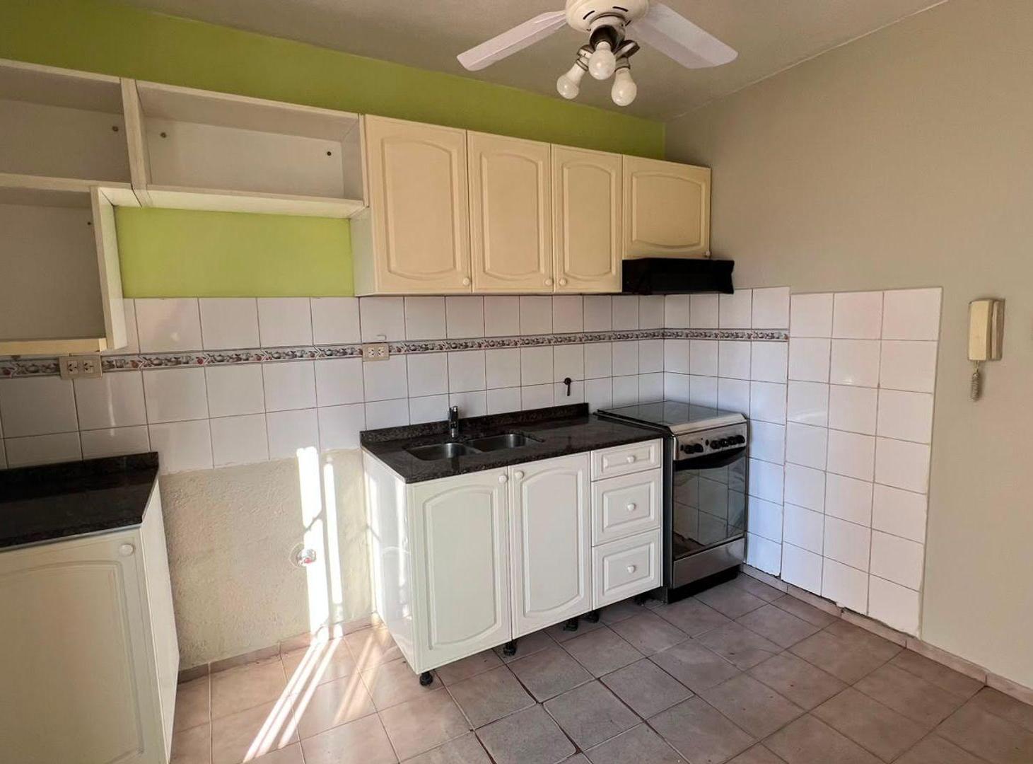 Foto de ALQUILER DEPARTAMENTO 3 DORMITORIOS B ALBERDI, imagen 2