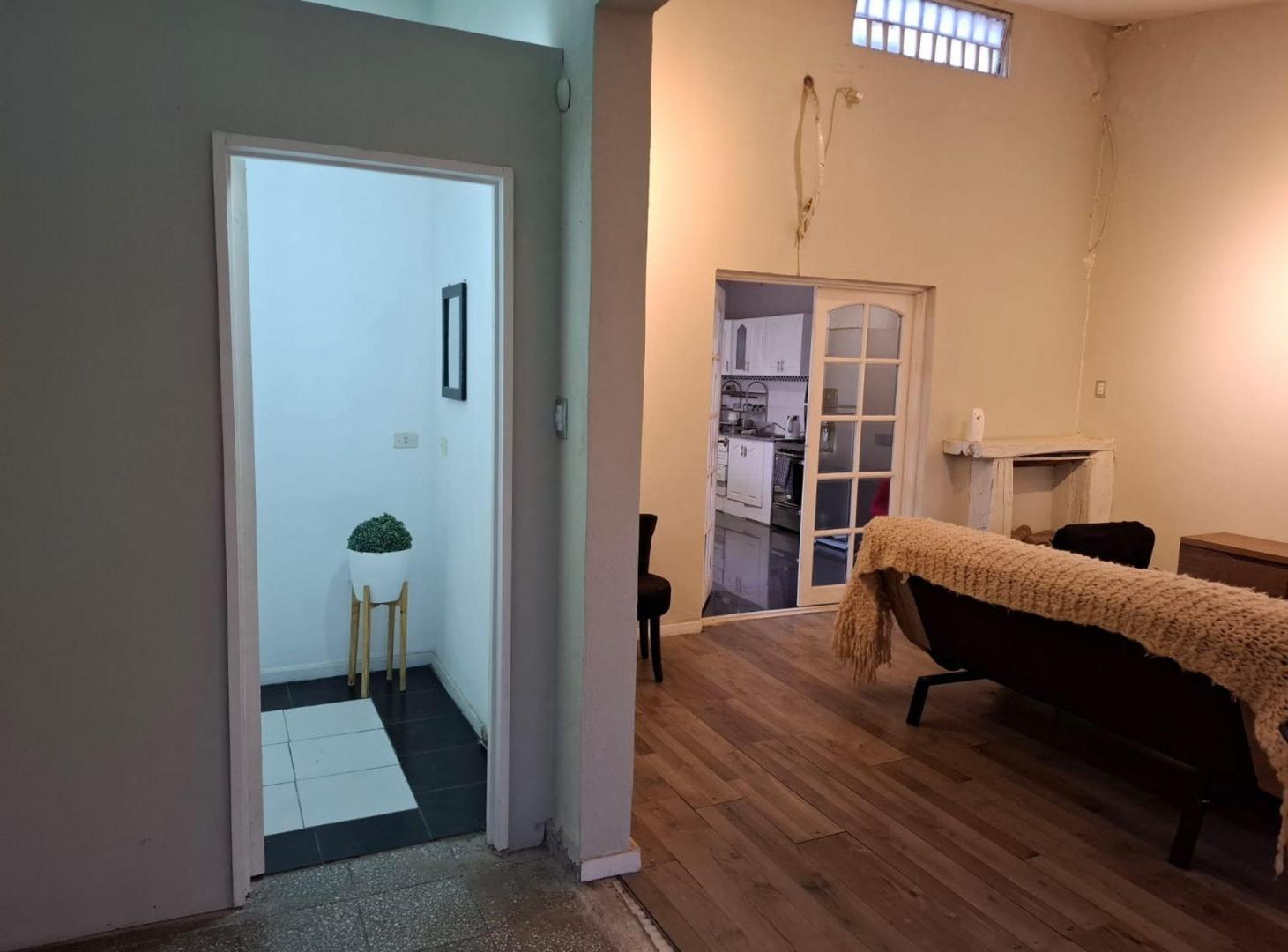 Foto de VENTA CASA 3 DORMITORIOS Y PILETA BARRIO ACOSTA, imagen 5