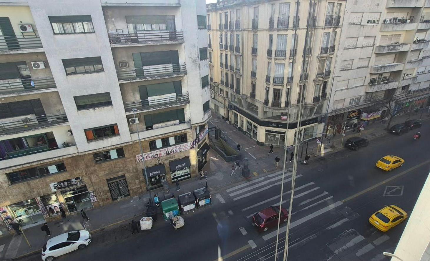Foto de OFICINA SOBRE AV. COLON CENTRO DE CORDOBA., imagen 1