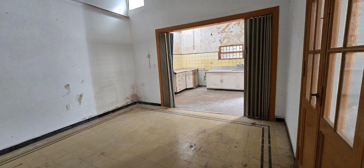 Foto de VENTA GRAN CASONA ZONA COMERCIAL B° GENERAL BUSTOS, imagen 4