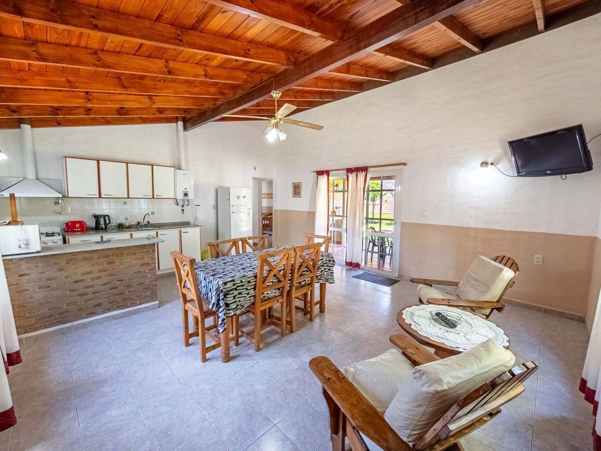 Foto de COMPLEJO DE CABAÑAS. PLAYA GRANDE- VILLA DEL DIQUE, imagen 4