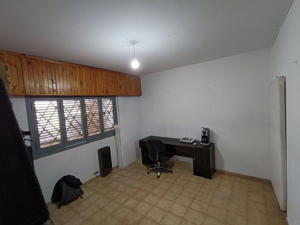 Foto de VENTA CASA TRES DORMITORIOS COCHERA EN CRISOL SUD, imagen 5