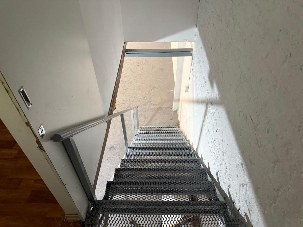Foto de VENTA GALPON EXCELENTE RENTA- LA CALERA, imagen 4