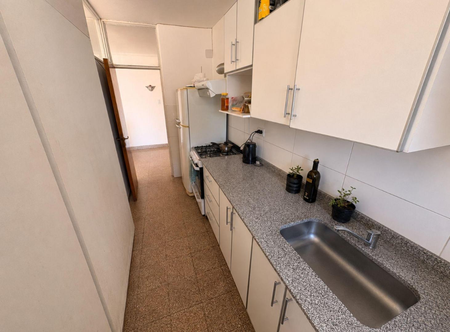 Foto de VENDE DEPARTAMENTO 3 DORMITORIOS EN BARRIO CENTRO, imagen 5
