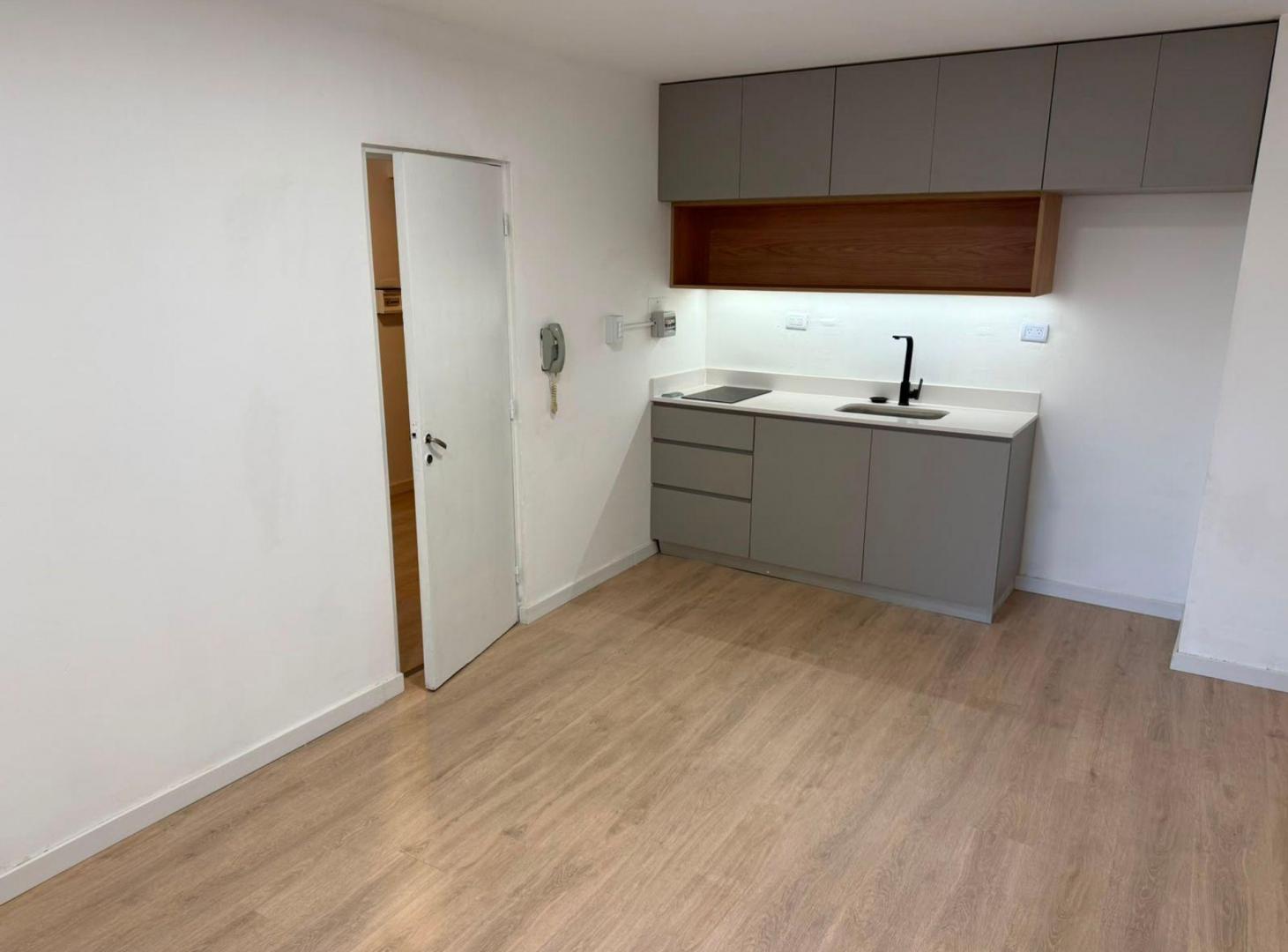 Foto de VENTA DEPARTAMENTO EN EL CENTRO DE CORDOBA-COCHERA, imagen 3