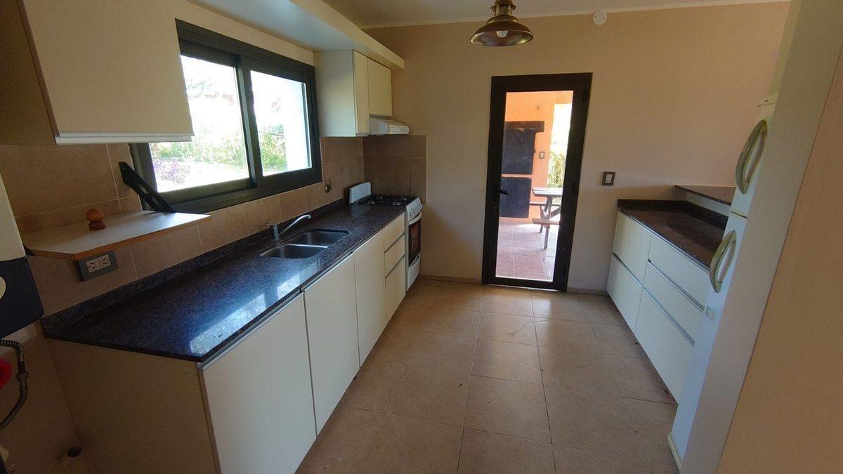 Foto de CASA 3 DORMITORIO CON BAJADA AL RIO KEOKEN TANTI, imagen 5