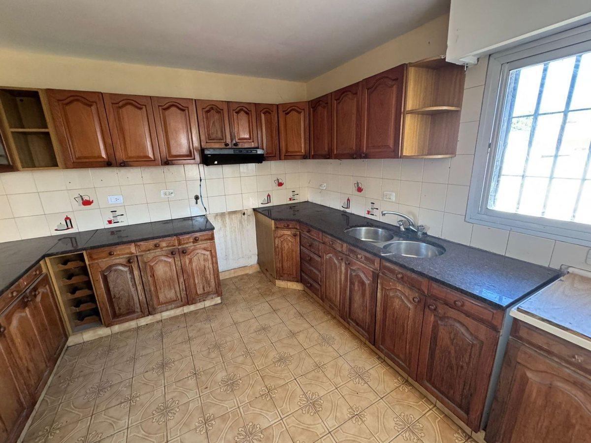 Foto de VENTA CASA 3 DORM + 3 DEPTOS. B° MARQUEZ DE SOBREM, imagen 5