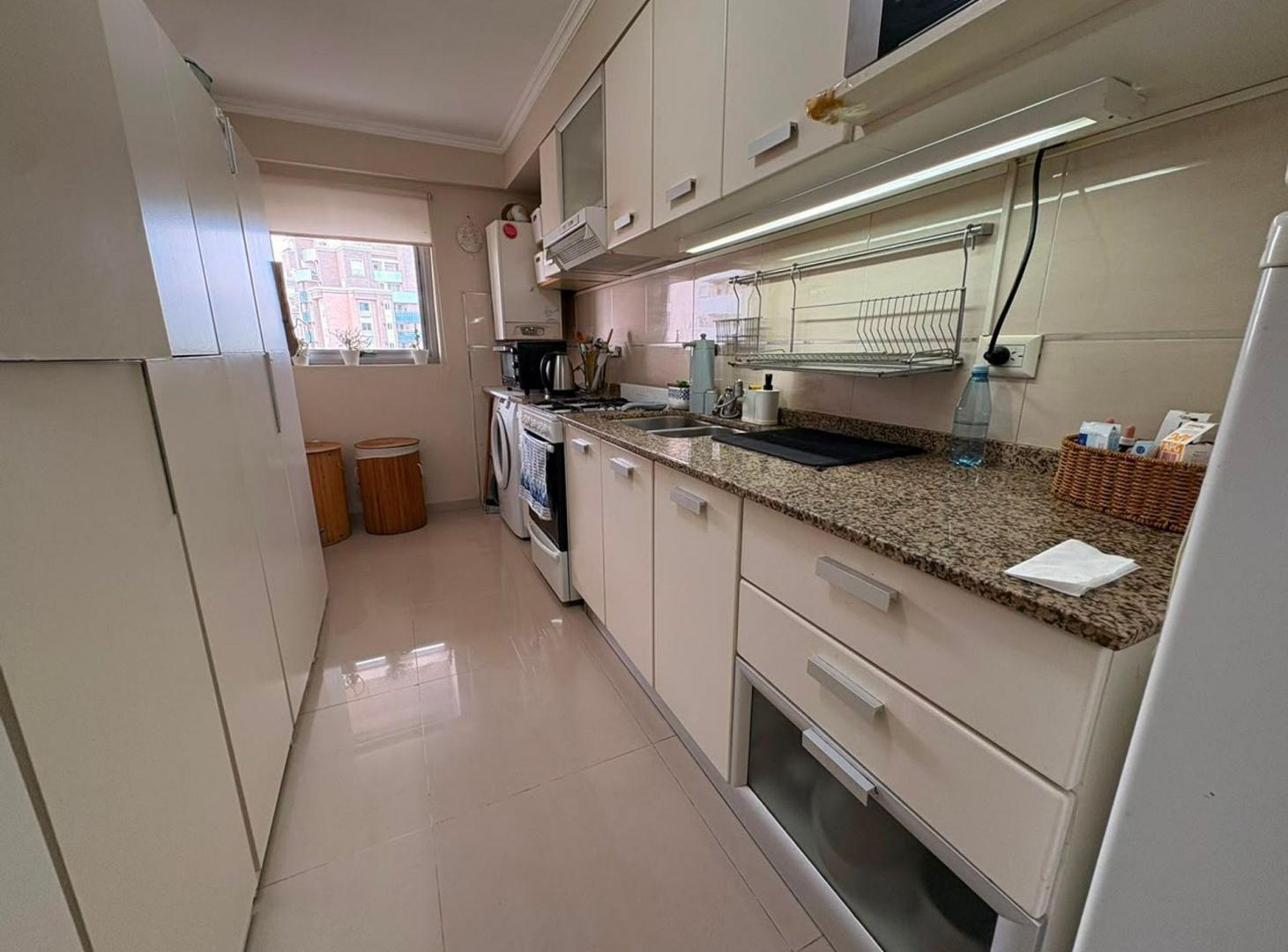 Foto de VENTA DEPTO 3 DORM Y BALCON. B° ALTOS VILLASOL., imagen 2