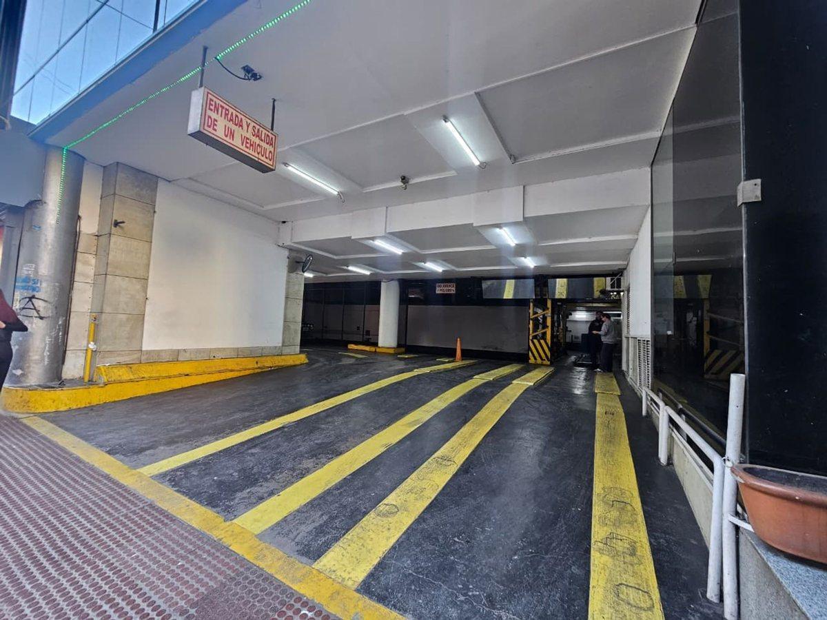 Foto de VENTA COCHERA PLENO CENTRO, EDIFICIO SHELL, imagen 3