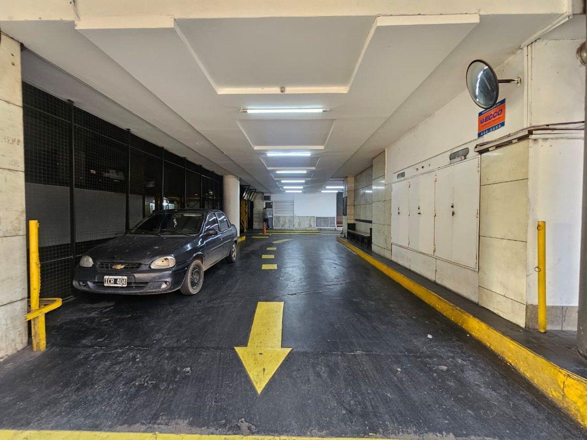Foto de VENTA COCHERA PLENO CENTRO, EDIFICIO SHELL, imagen 2