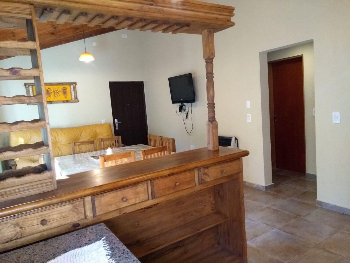 Foto de VENDE DUPLEX 2 DORMITORIOS EN VILLA GRAL BELGRANO, imagen 3
