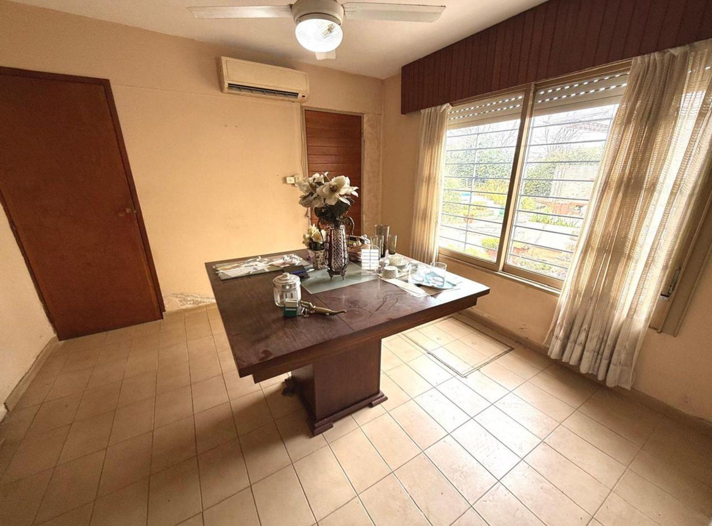 Foto de VENTA CASA 3 DORMITORIOS LA CALERA APTO CREDITO, imagen 4