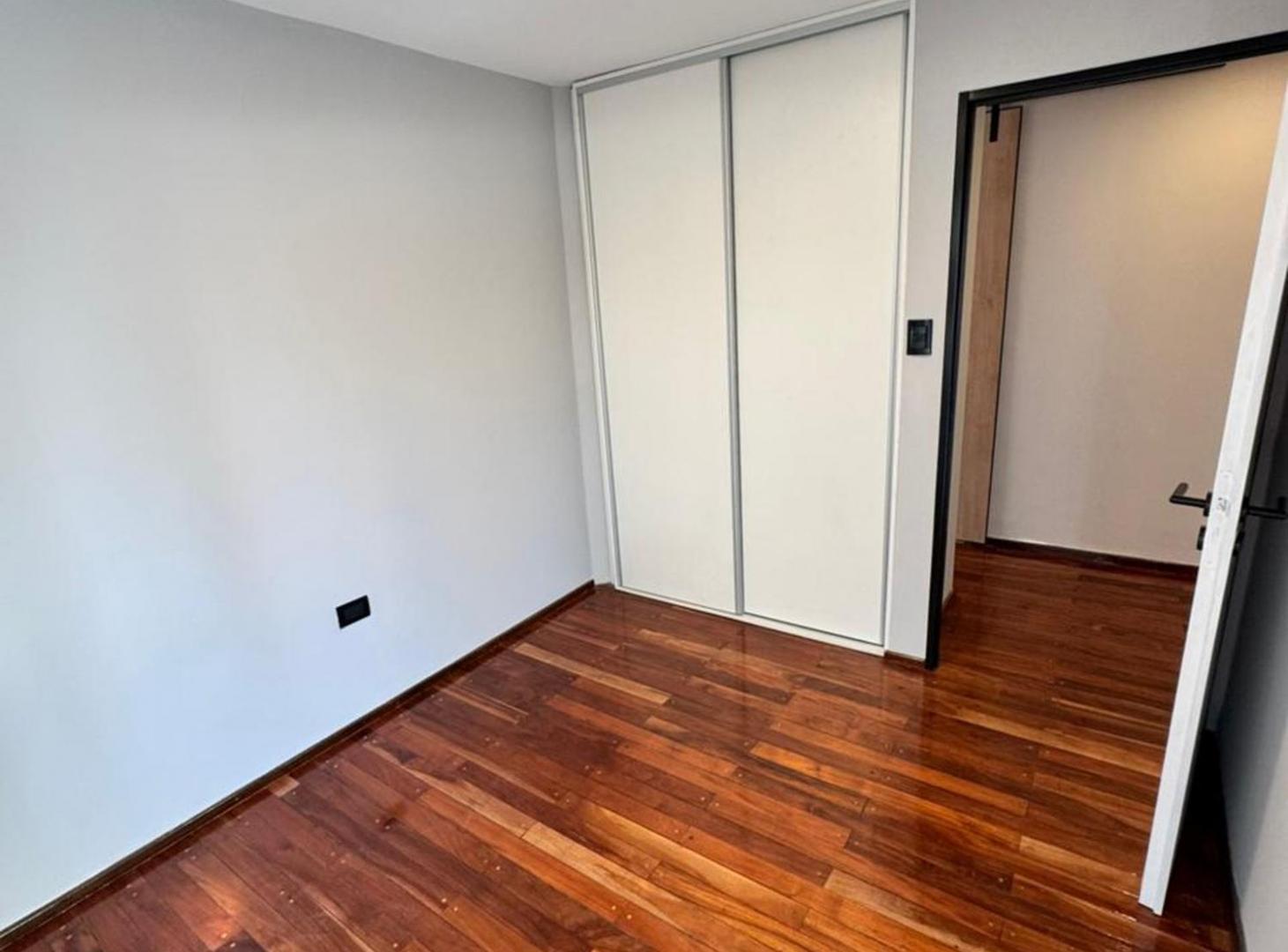 Foto de DEPTO 2 DORM COMO NUEVO, AL LADO DE OULTON., imagen 4