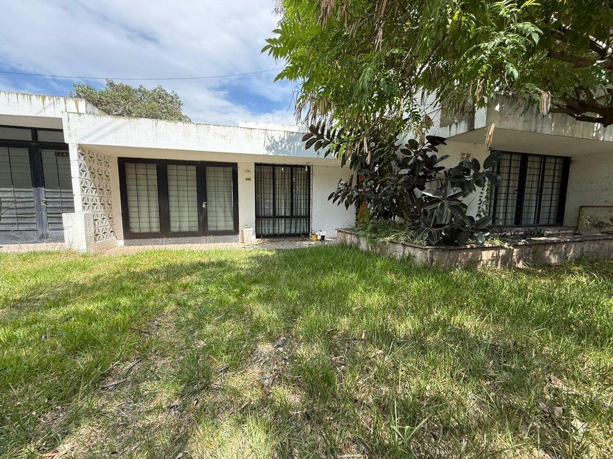Foto de VENTA CASA 2 DORMITORIOS BARRIO ESCOBAR CÓRDOBA, imagen 1