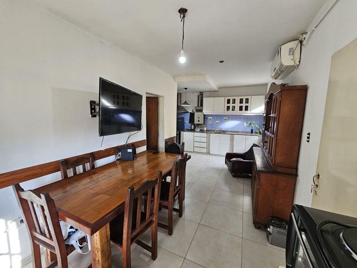 Foto de VENTA CASA 2 DORM MAS DEPTO 1 DORMI JORGE NEWBERY, imagen 5