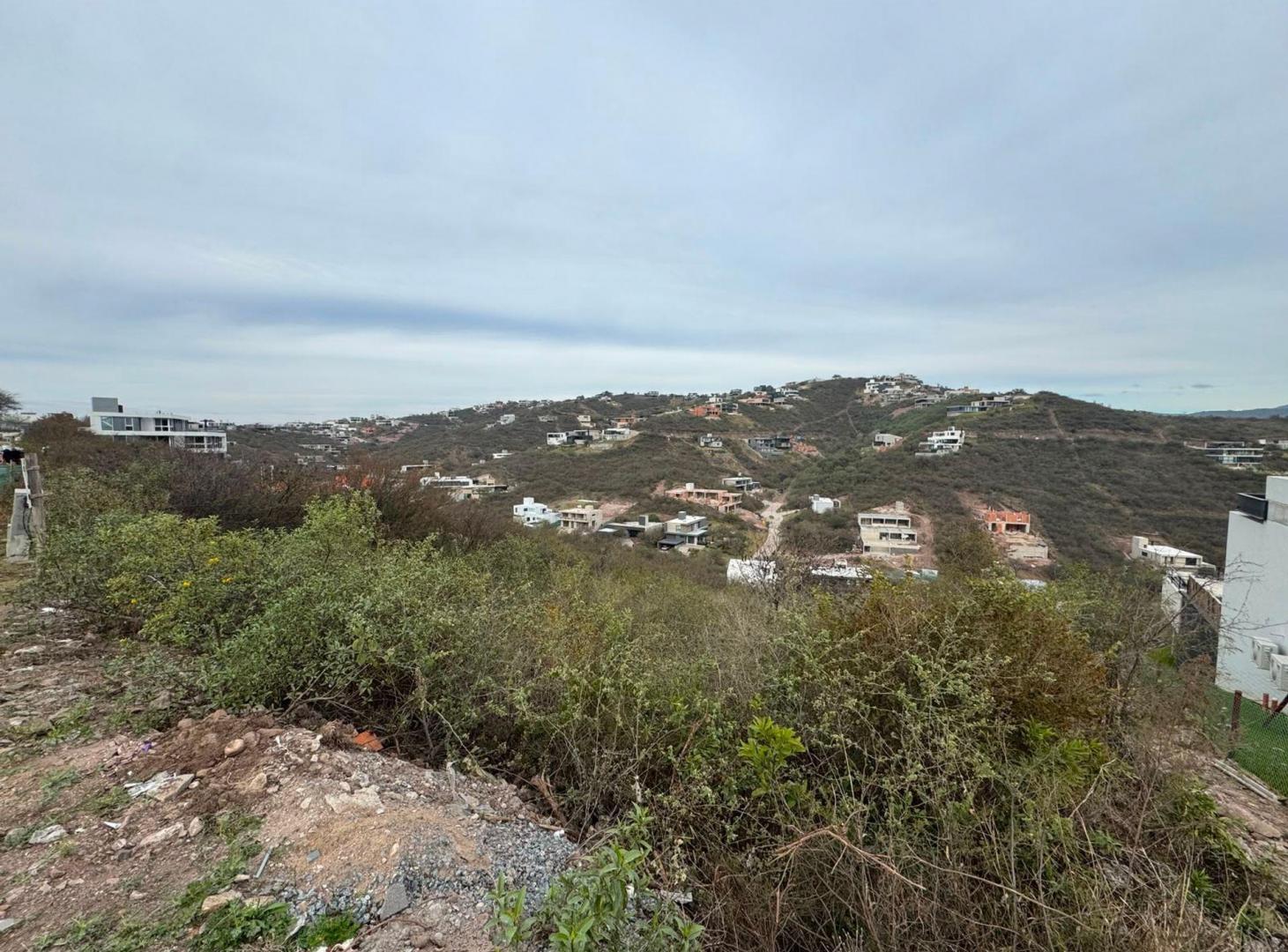 Foto de VENTA LOTE DE 1667 M2 LA DESEADA COUNTRY, imagen 2