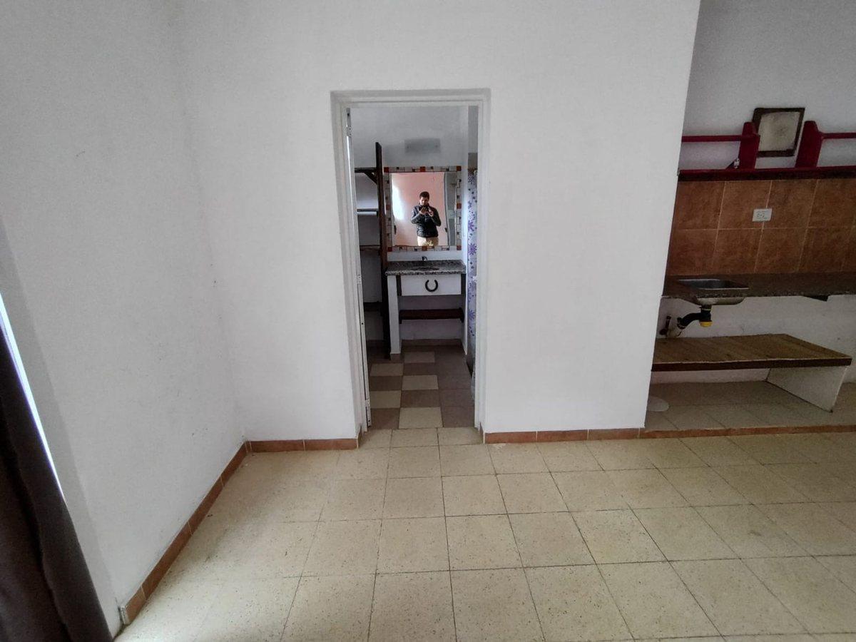 Foto de EN VENTA CASA MAS DPTO EN HUERTA GRANDE, imagen 5