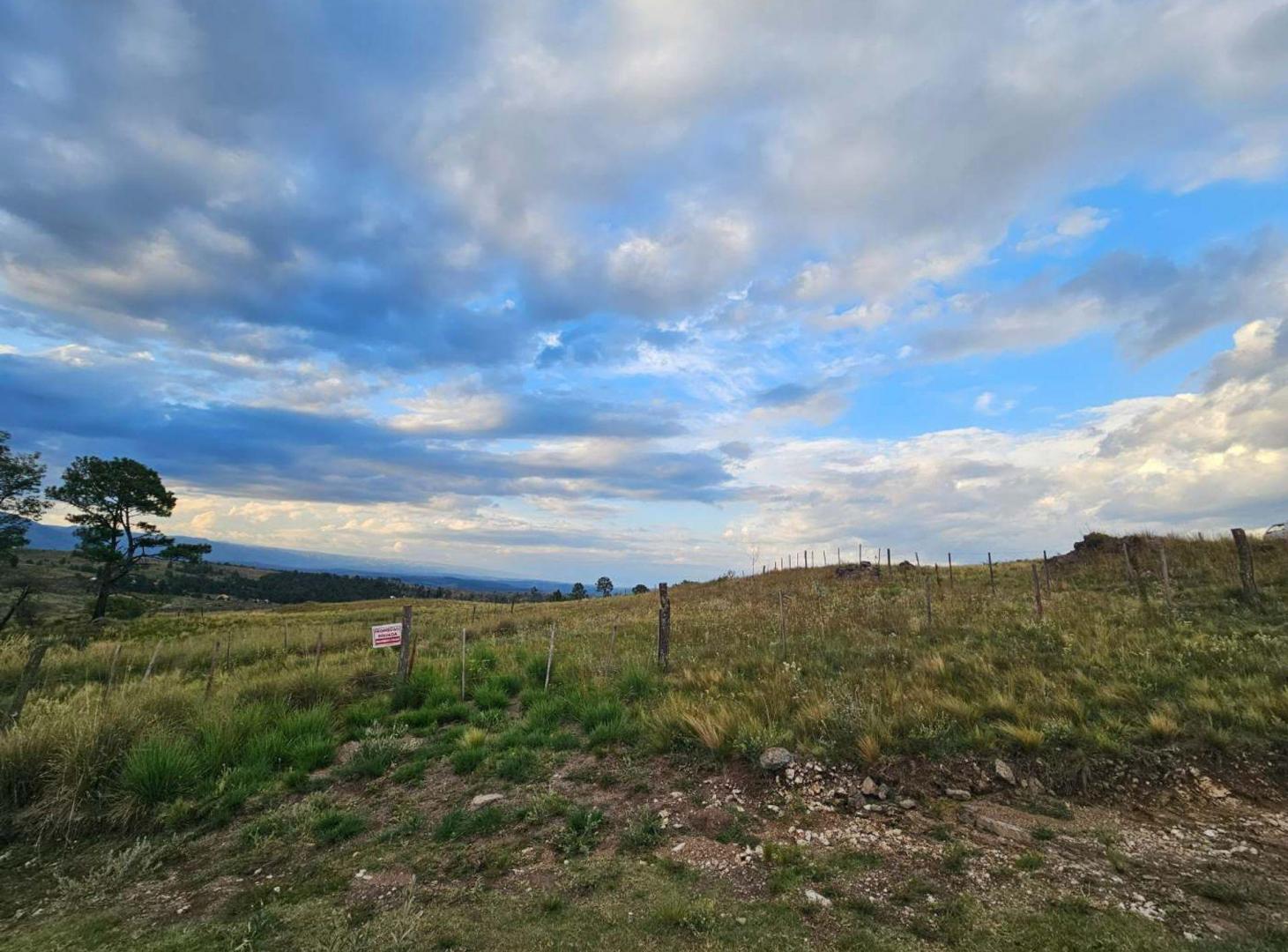 Foto de VENTA 339m2 LOTE VILLA YACANTO, imagen 4
