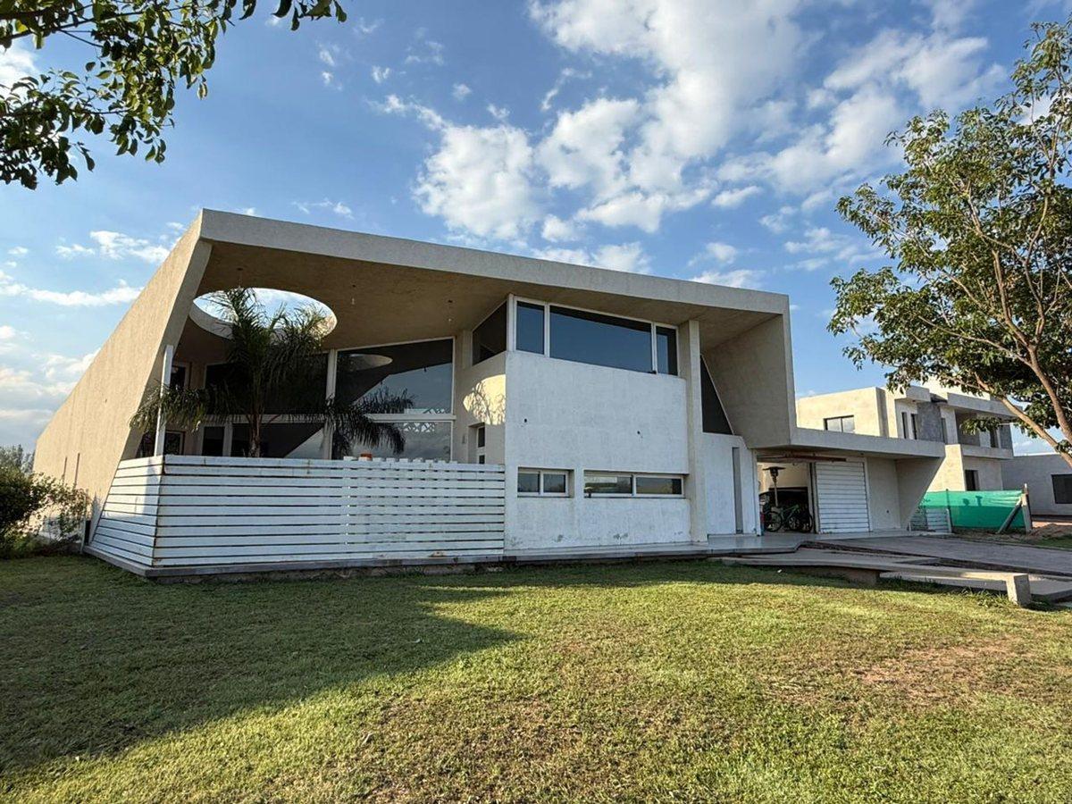 Foto de HERMOSA CASA 3 DORMITORIOS SIETE SOLES - HEREDADES, imagen 1