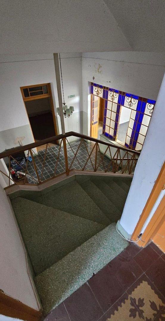 Foto de VENTA GRAN CASONA ZONA COMERCIAL B° GENERAL BUSTOS, imagen 2