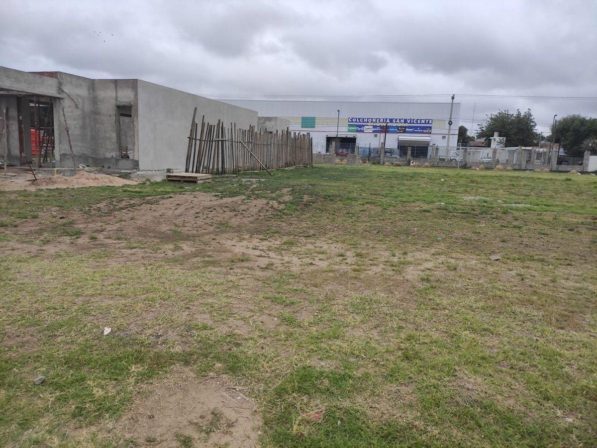 Foto de UNICO LOTE CHACRAS GREEN 374m2 BARRIO CERRADO, imagen 4