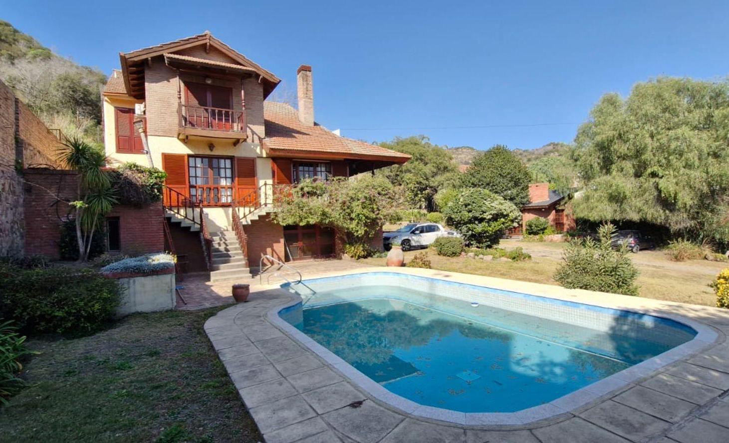Foto de CASA 5 DORMITORIOS, 6 BAÑOS Y PILETA EN COSTA AZUL, imagen 2