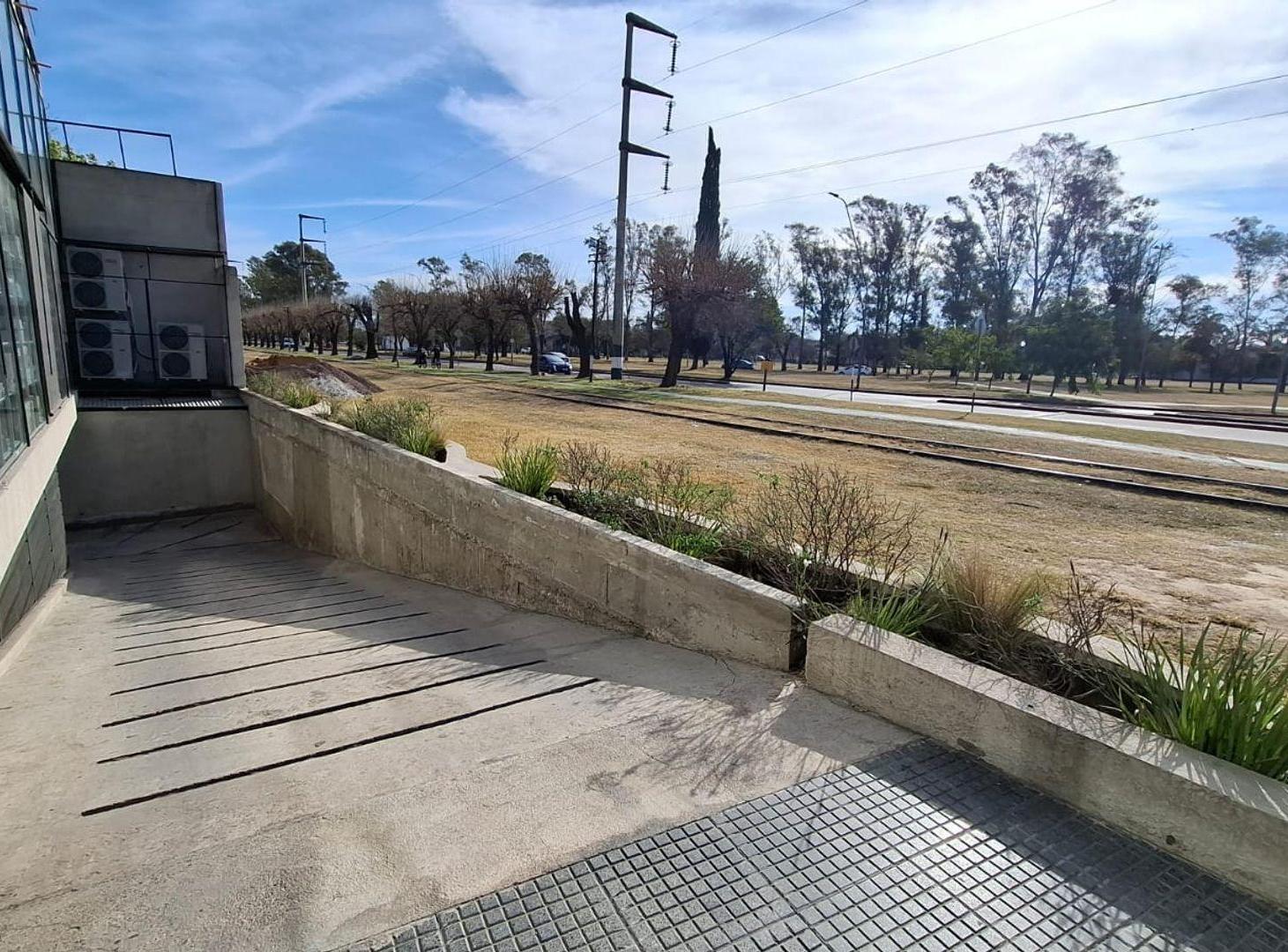 Foto de Venta Cochera en Av. Nores Martínez Barrio Jardín, imagen 1