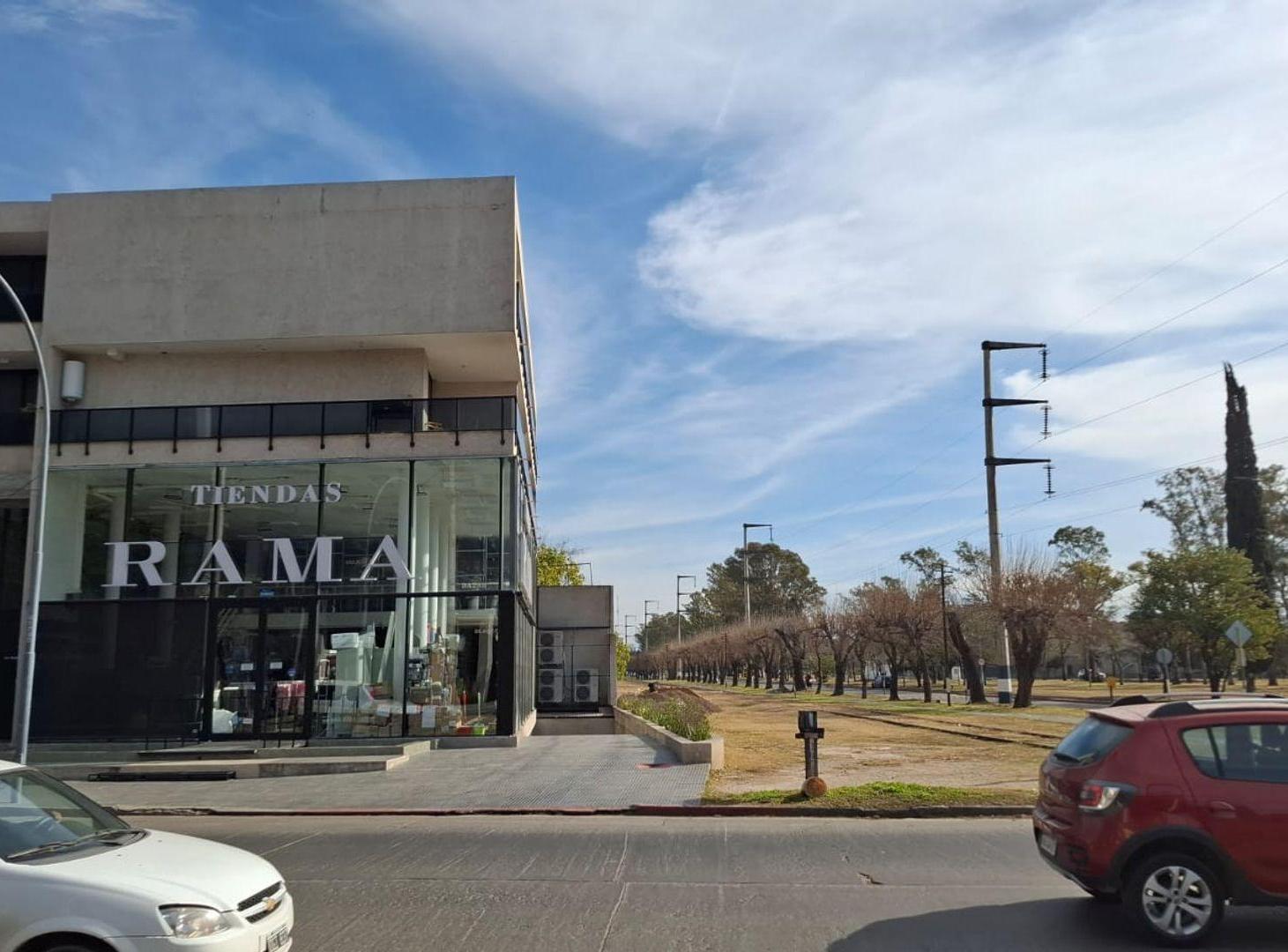 Foto de Venta Cochera en Av. Nores Martínez Barrio Jardín, imagen 4