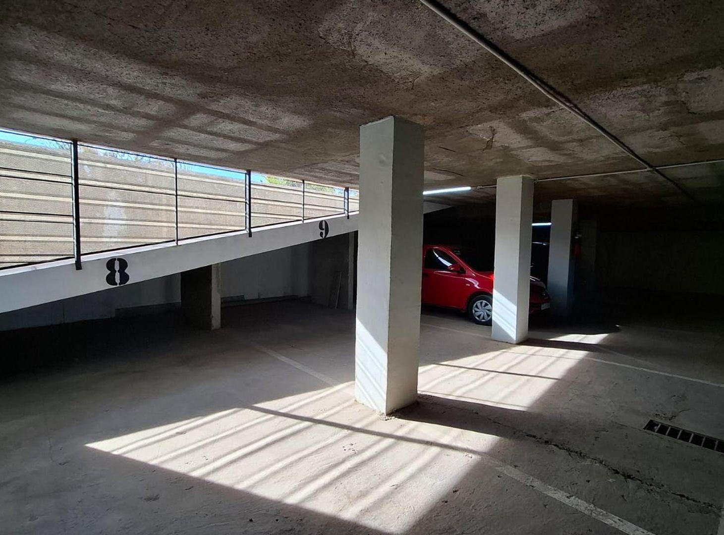 Foto de Venta Cochera en Av. Nores Martínez Barrio Jardín, imagen 2