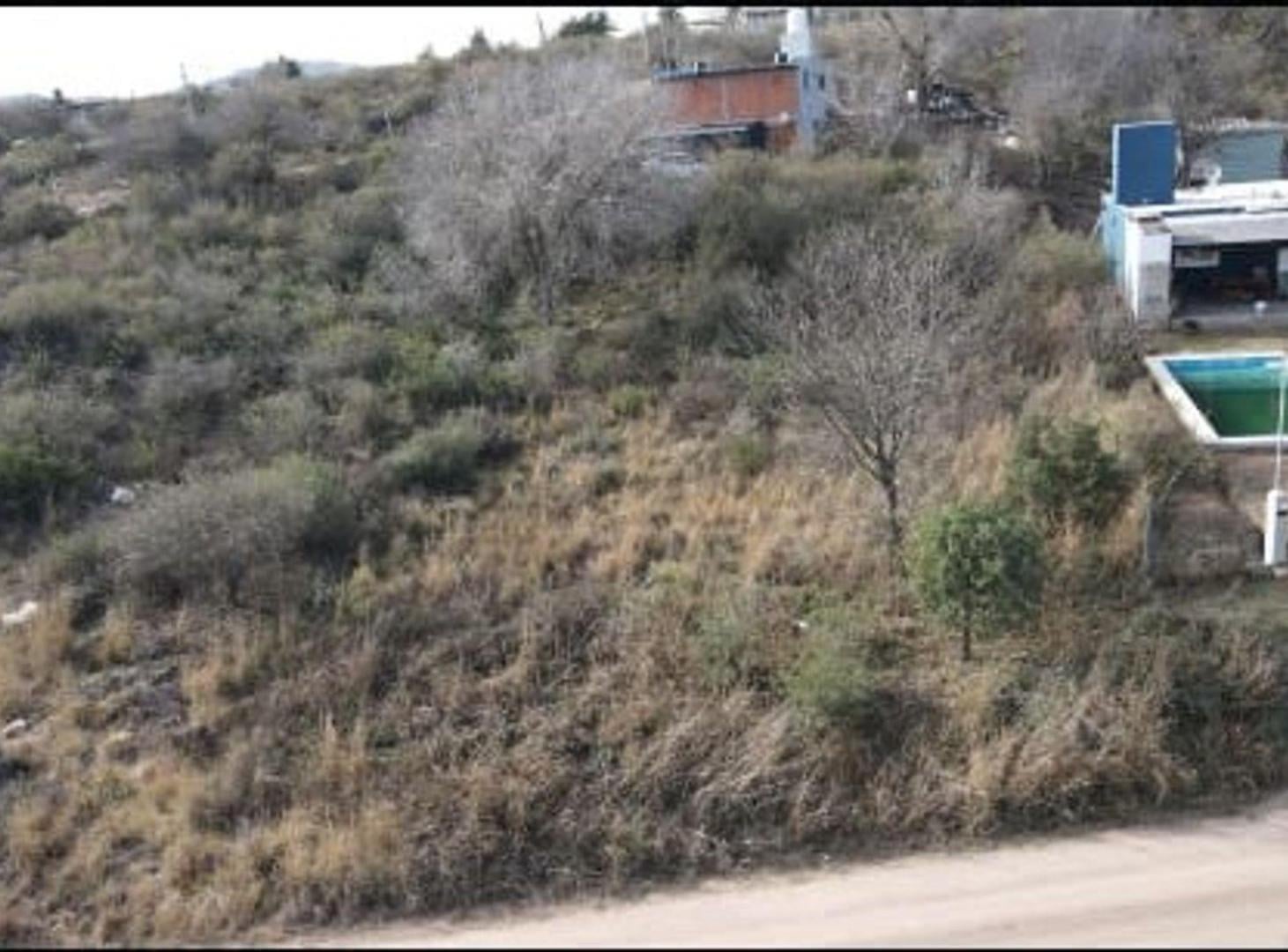 Foto de VENTA TERRENO PARQUE SIQUIMAN 830M2 ESCRITURA, imagen 2