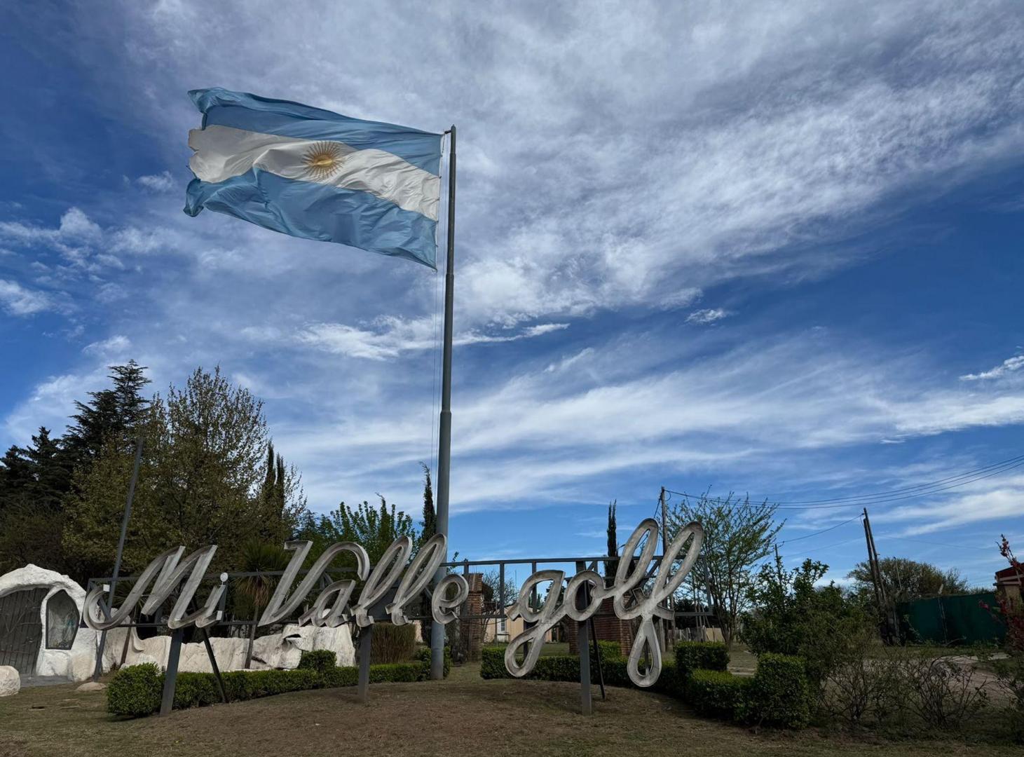 Foto de VENTA LOTE DE 448MT2 EN SANTA ANA MI VALLE GOLF, imagen 1