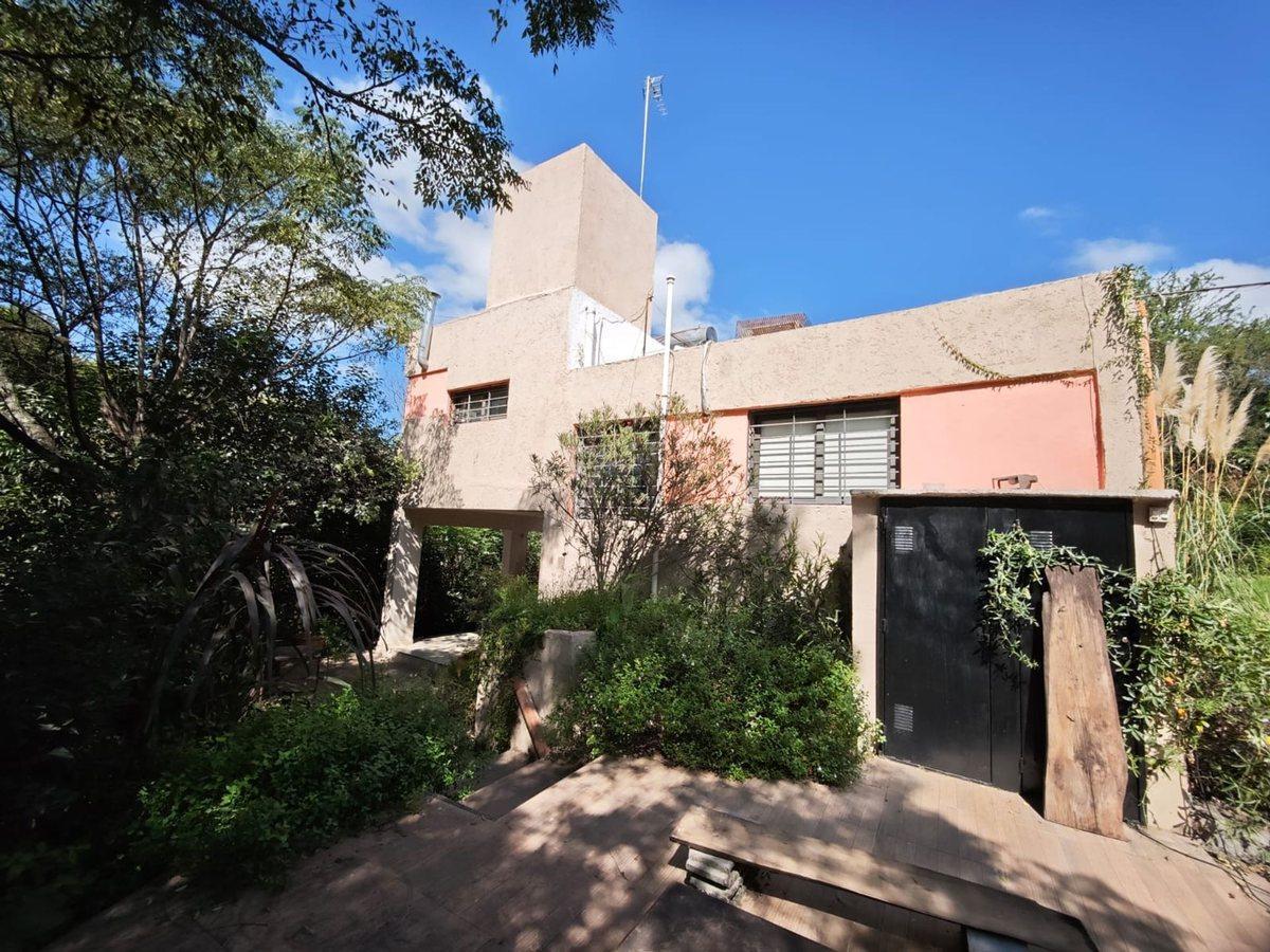 Foto de UNICA CASA 2 DORMITORIOS, PILETA Y BAJADA AL RIO, imagen 1