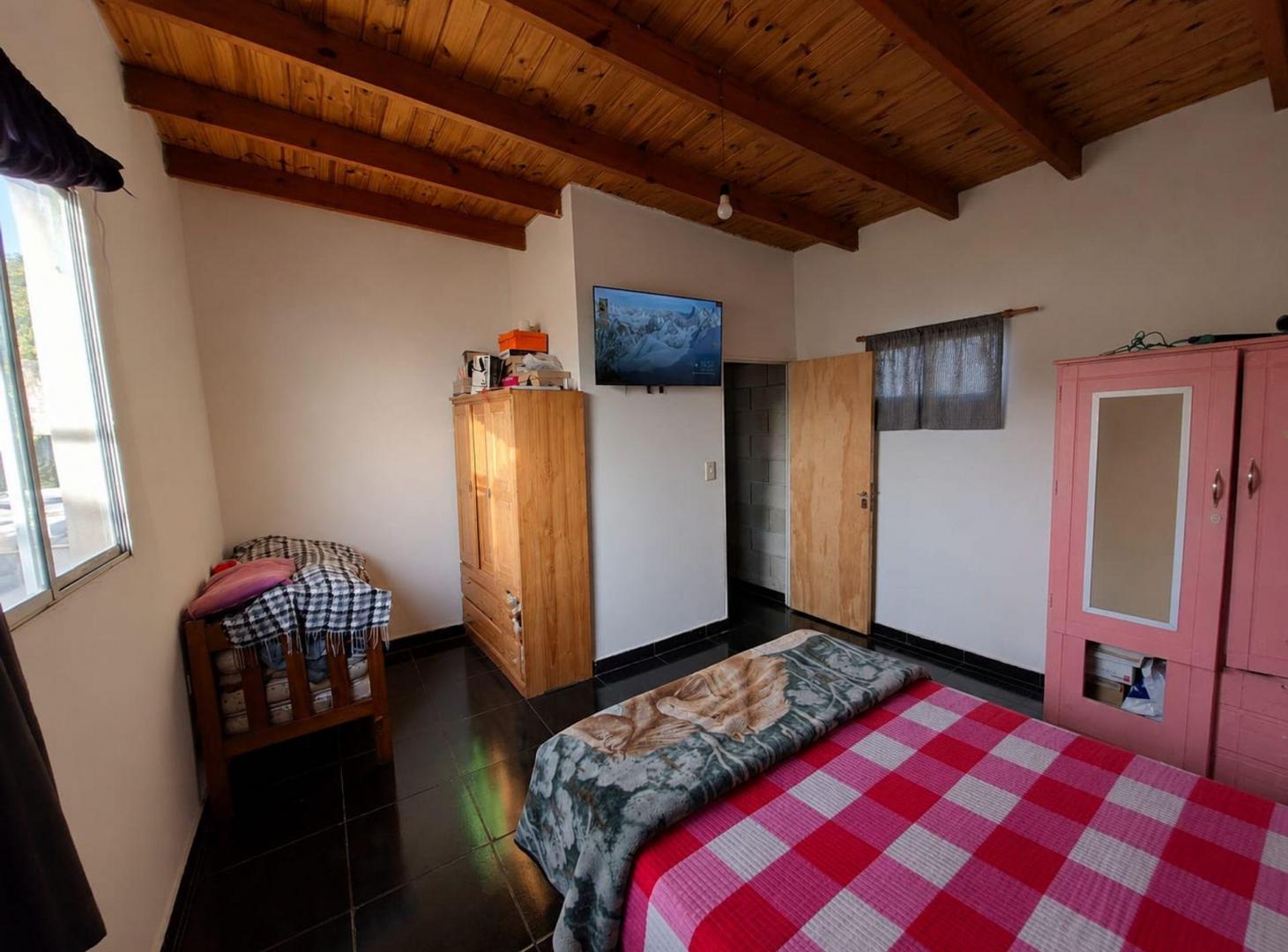 Foto de VENTA CASA 1 DORM MAS DEPTO 2 DORM VILLA ADELA, imagen 2