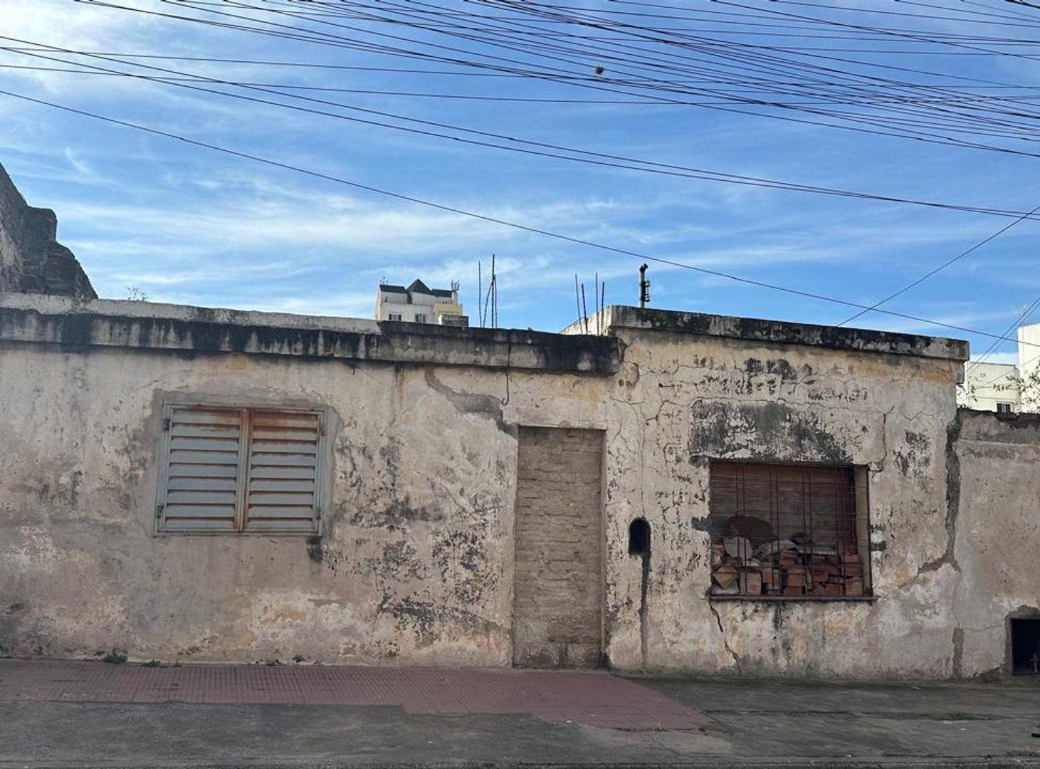 Foto de VENTA CASA A RECICLAR B GUEMES IDEAL INVERSOR, imagen 1