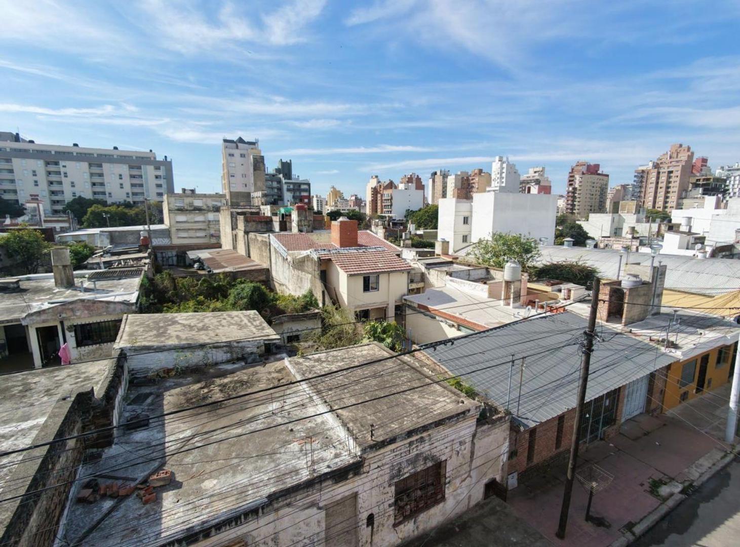 Foto de VENTA CASA A RECICLAR B GUEMES IDEAL INVERSOR, imagen 3