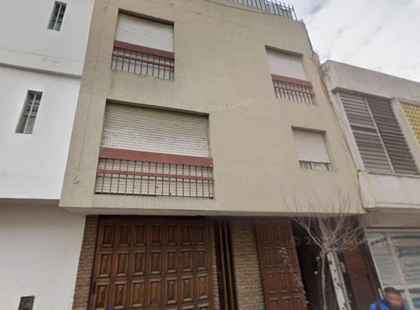 Foto de VENTA CASA 3 DORMITORIOS CENTRO COCHERA, imagen 2