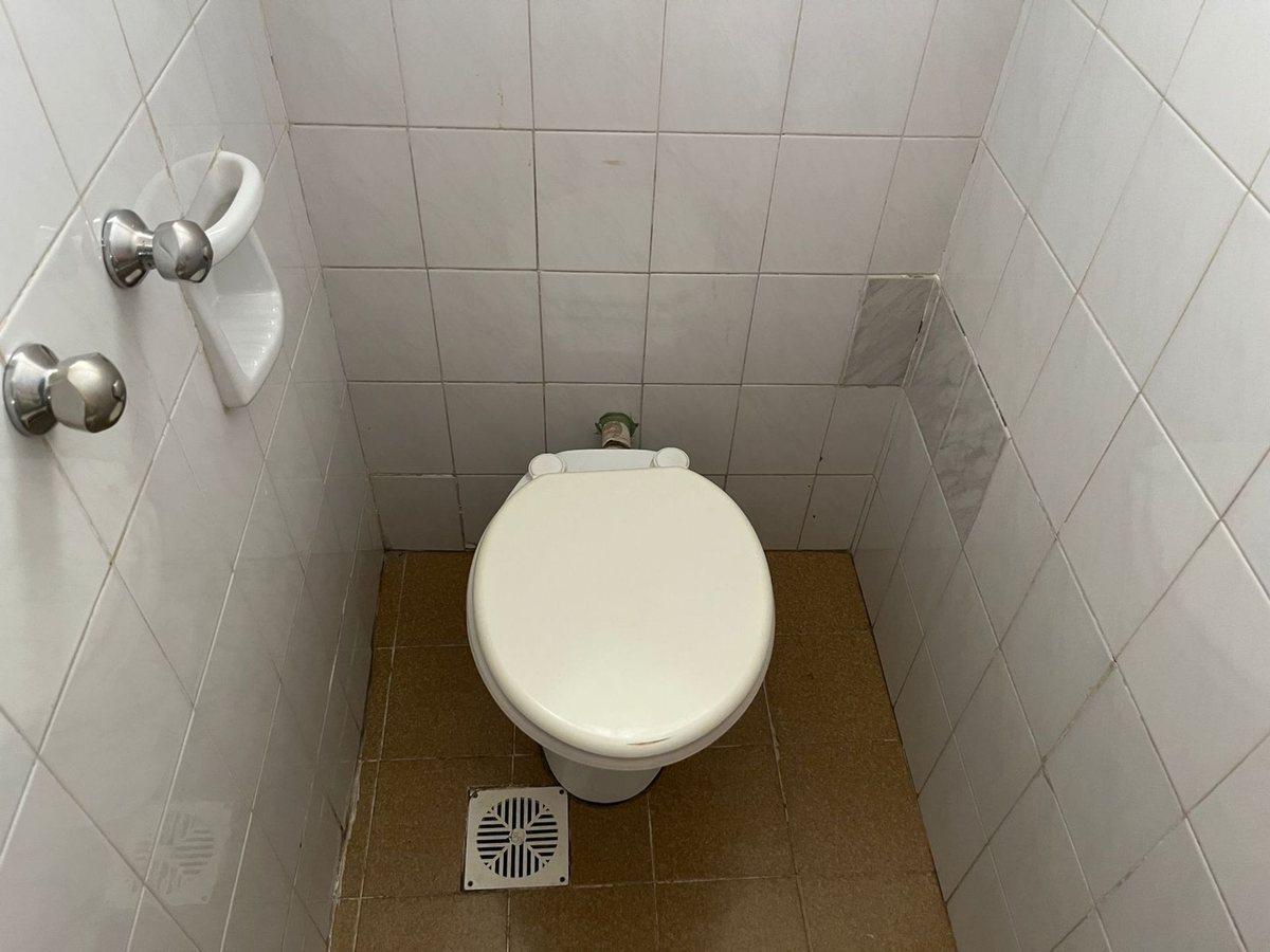 Foto de SE VENDE CASA PB DOS DORMITORIOS EN B° PUEYRREDÓN, imagen 5