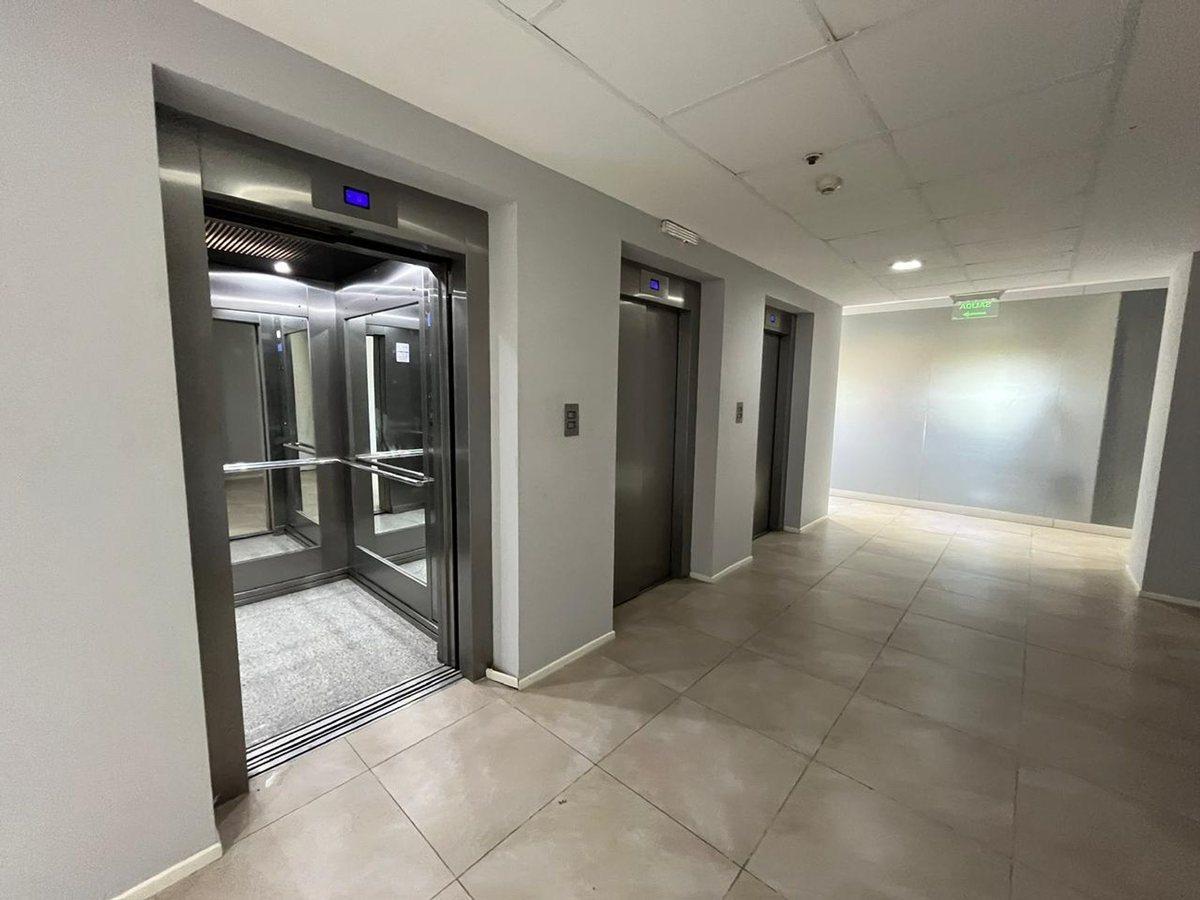 Foto de OFICINA EN VENTA PARQUE EMPRESARIAL AEROPUERTO, imagen 1
