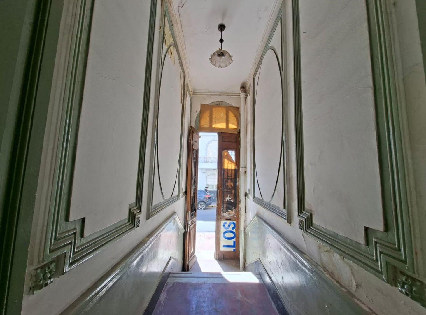 Foto de CASONA USO COMERCIAL O APTO DESARROLLO ALBERDI, imagen 2