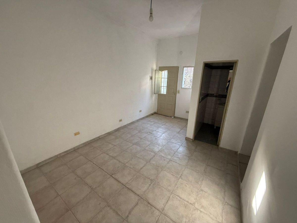 Foto de VENTA DOS DEPARTAMENTOS EN B PUEYRREDON, imagen 5