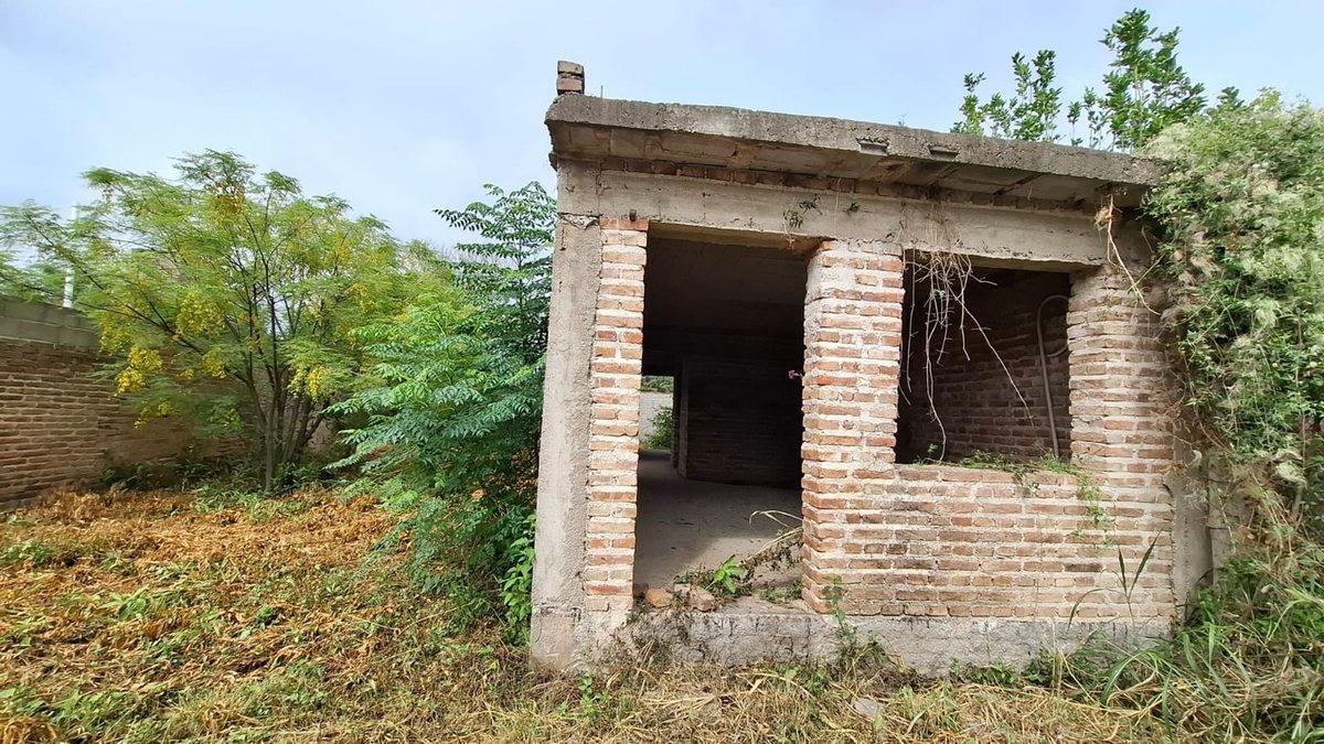 Foto de Vende lote 300m2 con construccion en Toledo Cba., imagen 5