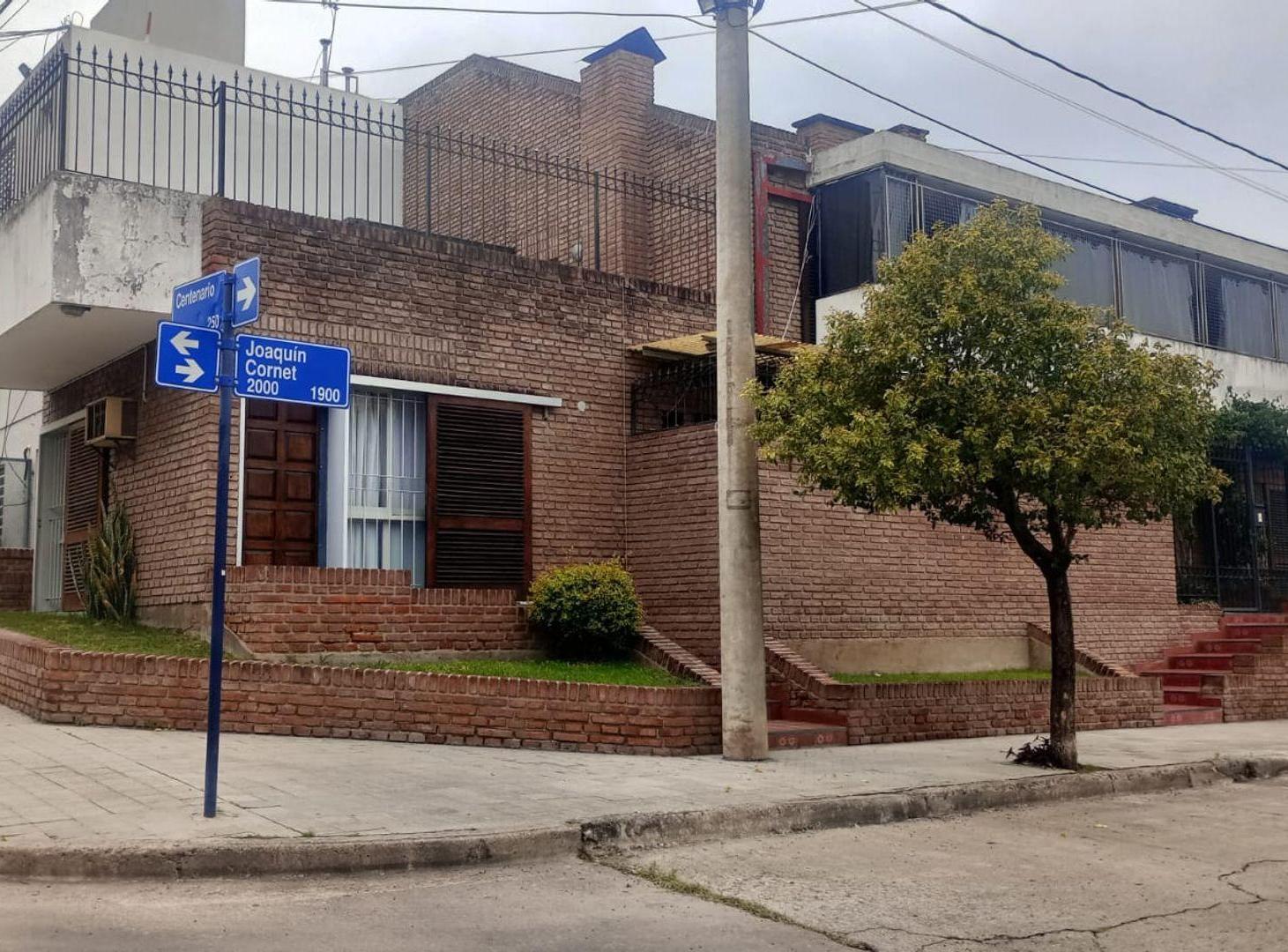 Foto de VENTA CASA 4 DORMITORIOS EN LOMAS DE SAN MARTIN, imagen 2